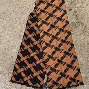 NWT Memories Scarf